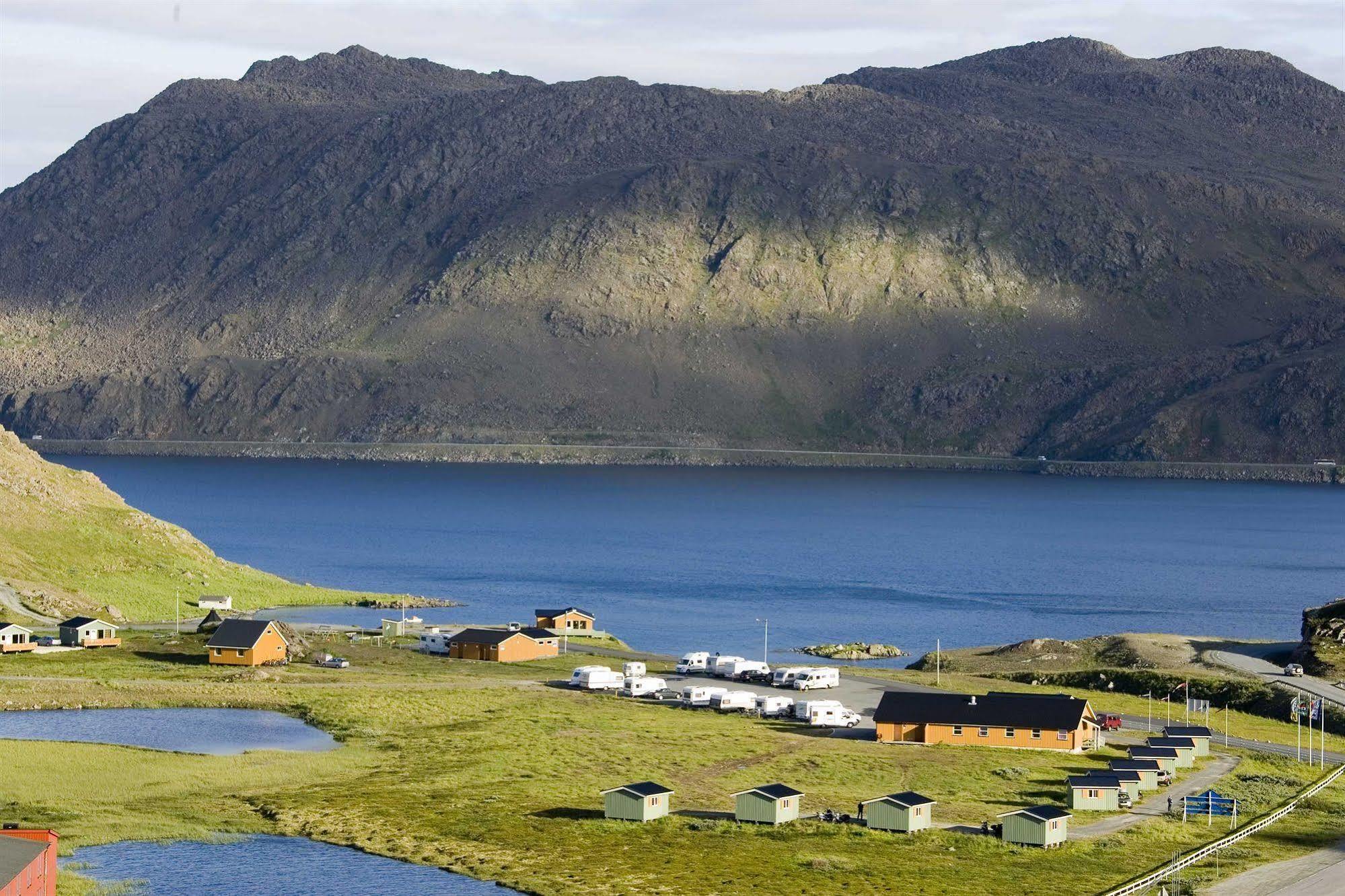 Nordkapp Camping Hotel Honningsvag Exterior photo