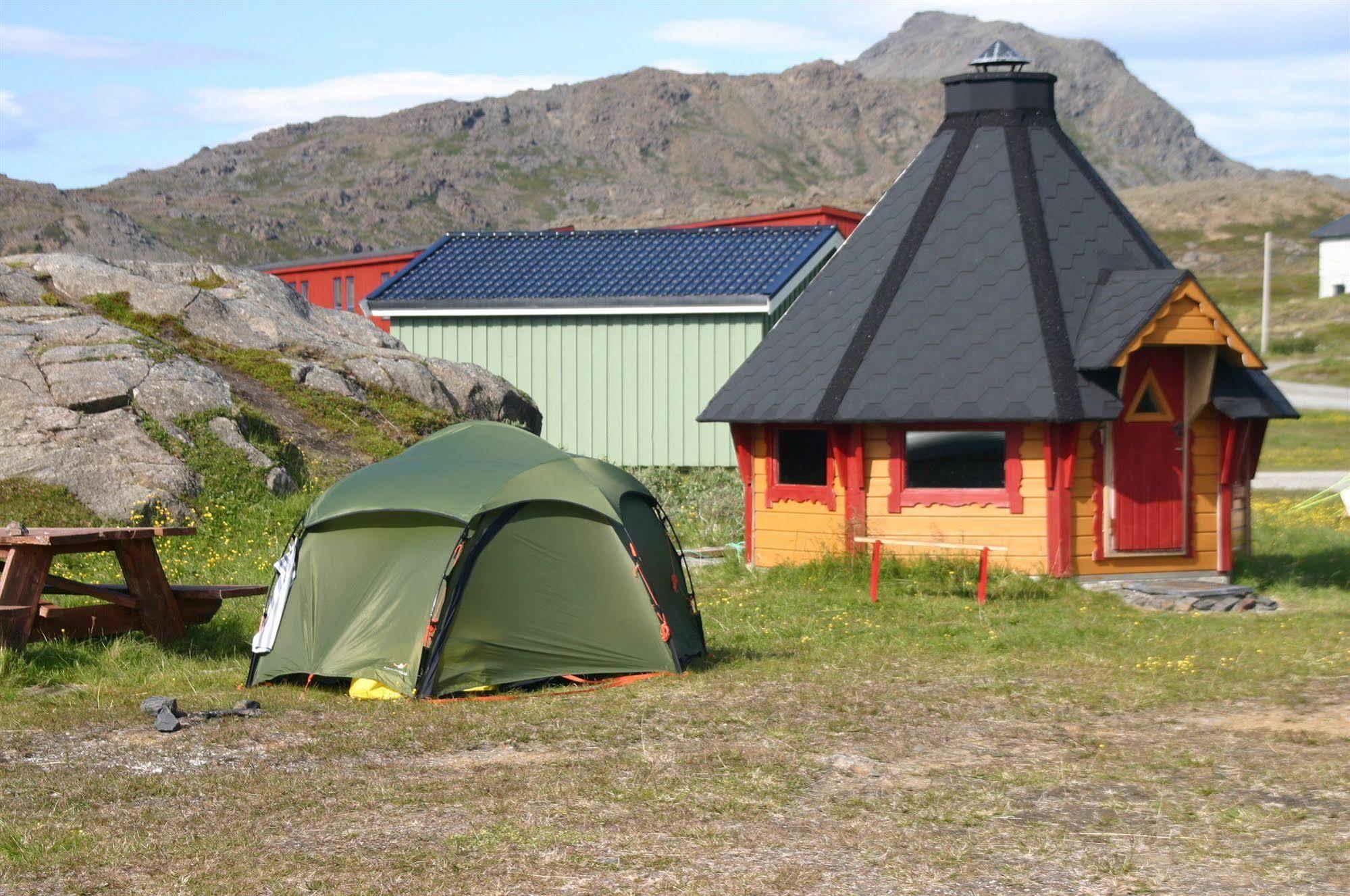Nordkapp Camping Hotel Honningsvag Exterior photo